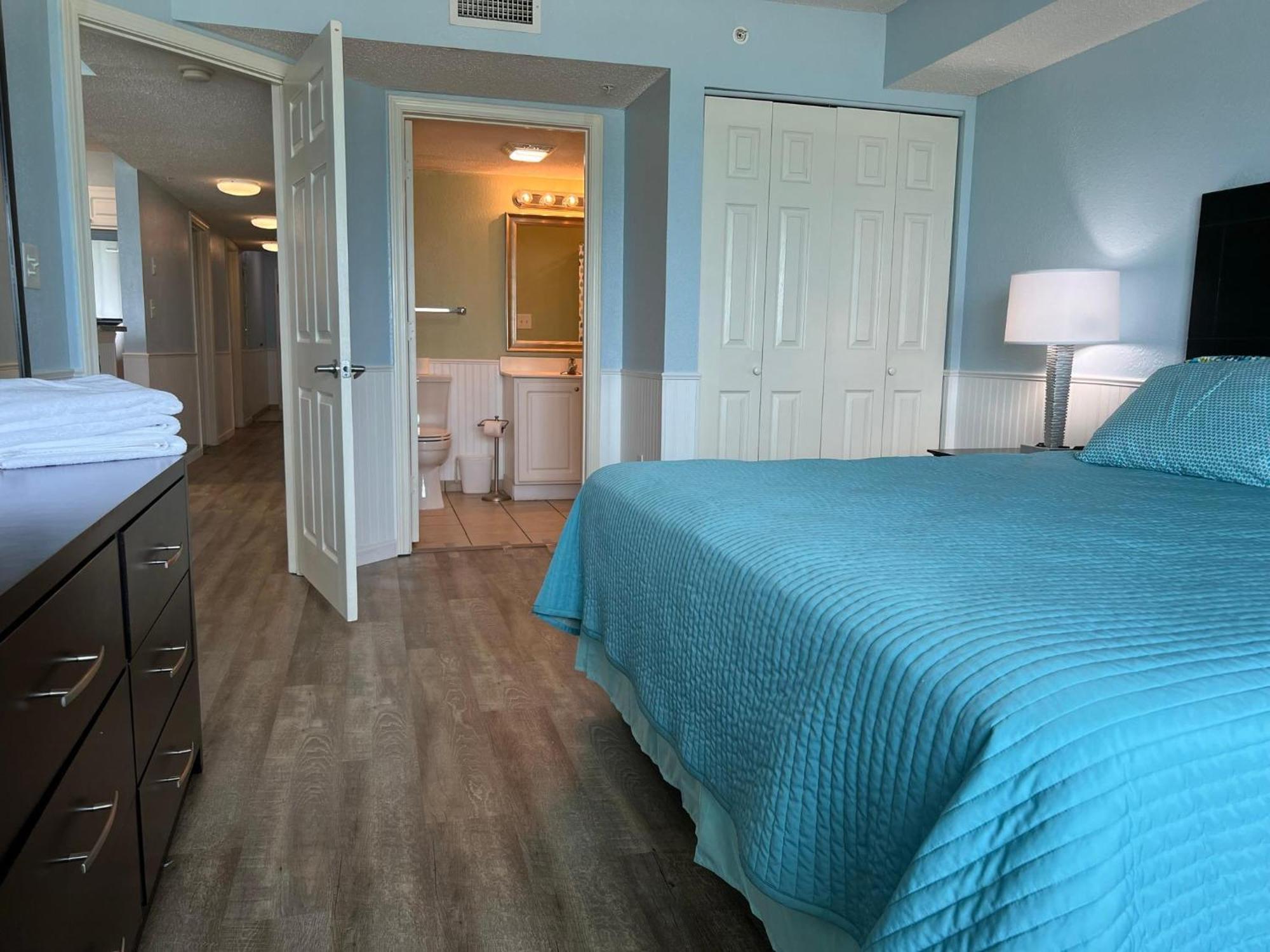 Вілла 2007 S Ocean Blvd, 0406 - Ocean Front Sleeps 10 Мертл-Біч Екстер'єр фото